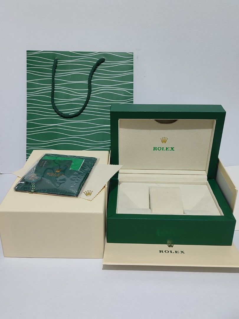 R*l3x Box (Category: Jewelry) located in Paranaque City. Submitted by watch_collections_22 (Listing ID 1464610466, Image 1). Description: 3 boxes available. Location: Paranaque.