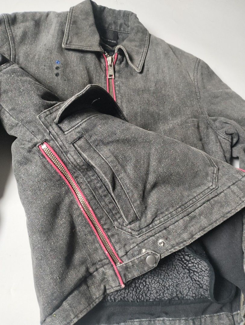 r.newbold workwear (Category: Coats, Jackets and Outerwear) located in Baguio. Submitted by dapper_deals (Listing ID 1464612094, Image 3). Description: Vintage Paul Smith 2000s R. Newbold work wear jacket Condition: great Size large on tag Pit-pit: 21 Length: 26 Shoulder: 18 Sleeves: 26 Mine: 4,500 Do message me for other details needed.