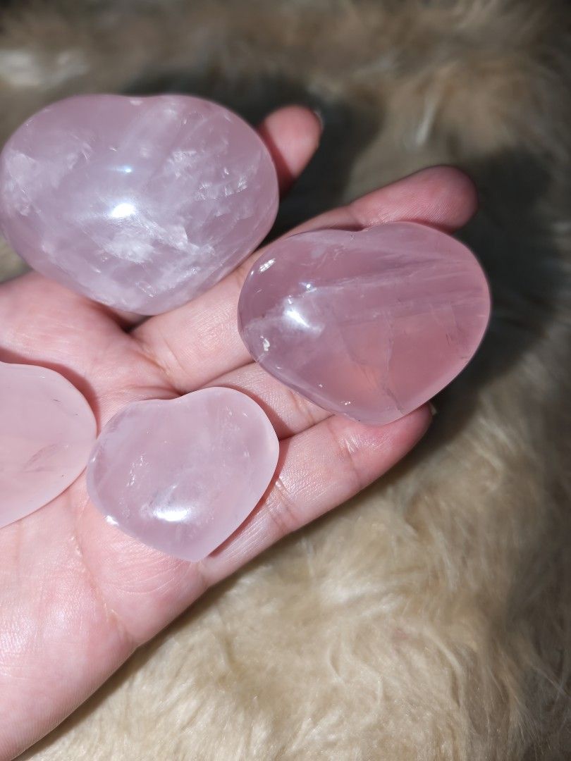 Rose Quartz Bundle Hearts (Category: Precious Stones) located in Quezon City. Submitted by piaoliangcollections.ph (Listing ID 1464674258, Image 3). Description: All this 4pcs for price of one. Get it for 3K take all. All Natural Crystal Stone Rose quartz is widely known as the "stone of unconditional love" and is valued in wellness practices for promoting emotional healing and inner peace. Emotional and Mental Benefits Encourages Self-Love: Help