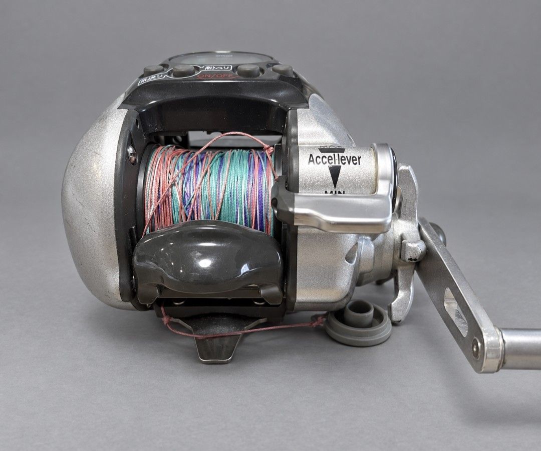 Ryobi Adventure SS700AT-S Electric Fishing Reel, Sports Equipment