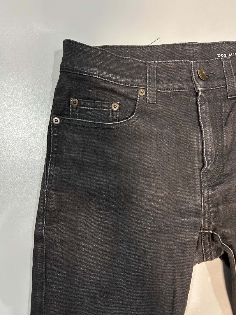 Saint laurent pants (Category: Luxury Apparel) located in Santa Rosa. Submitted by _ba_mo_si_ (Listing ID 1464729557, Image 3). Description: Waist 29 Length 37 Plus sf Dm.