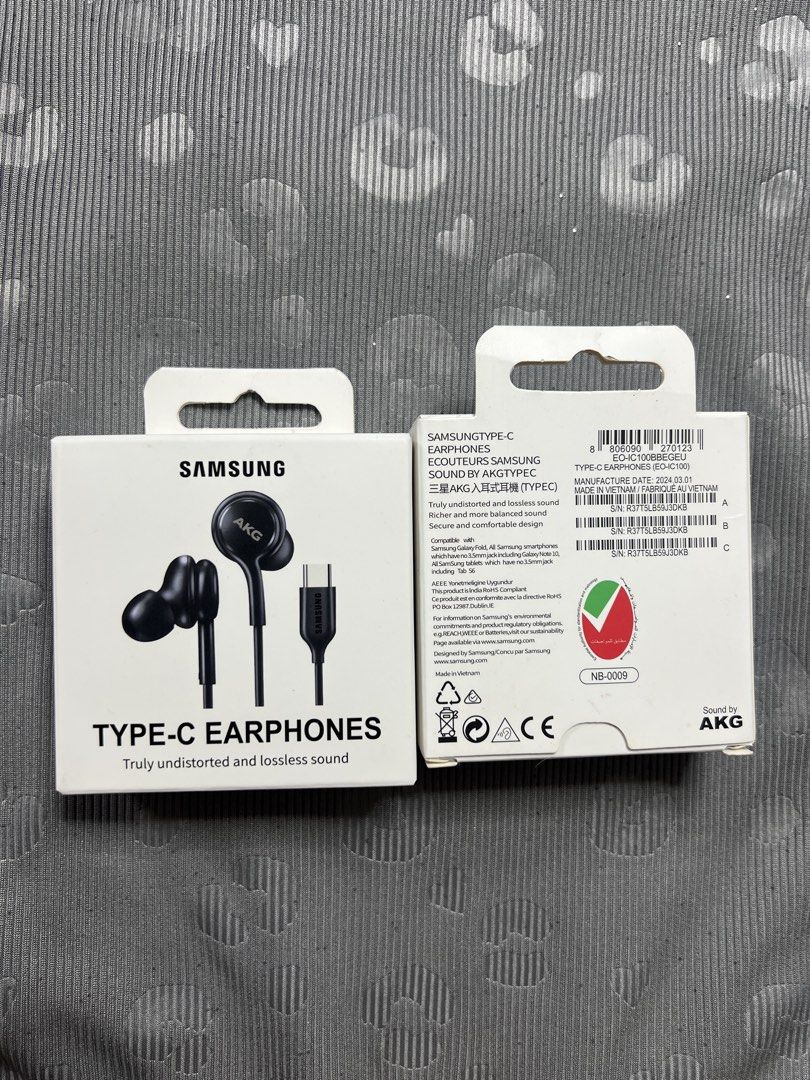 SAMSUNG EARPHONE TYPE C (Category: Earphones) located in Manila. Submitted by as_onlineshop11 (Listing ID 1464723192, Image 1). Description: .