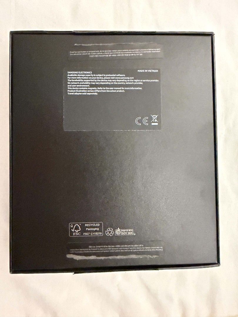 Samsung Fold 6 (Category: Samsung) located in Mandaluyong City. Submitted by mysharecloset (Listing ID 1464694313, Image 2). Description: Used Samsung Galaxy Z Fold 6 (512GB).