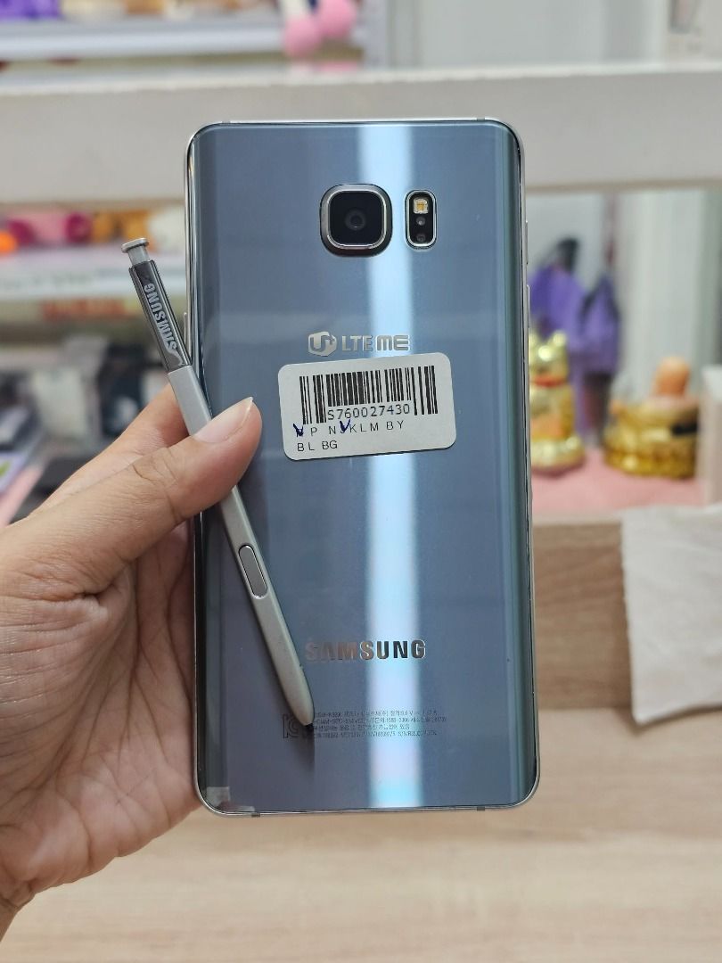 Samsung Galaxy Note 5 64GB 4GB Ram (Category: Other Mobile & Gadget Accessories) located in Quezon City. Submitted by Mr.Skyler (Listing ID 1464571429, Image 2). Description: FOR ONLY 3.8K PRICE 64GB/4GB VARIANT DELIVERY VIA LALAMOVE OR MEET UPS LRT 1 ROOSEVELT WALTERMART MUNOZ around 98% smoothness overall STILL PRESENTABLE GREAT BATTERY LIFE Selling Samsung Galaxy Note 5 64GB 4GB Ram FACTORY UNLOCKED OPENLINE TO ALL NETWORKS SINGLE SIM 4G LTE A