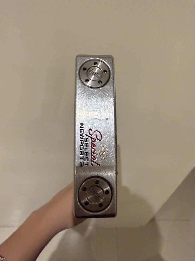 Scotty Cameron Putter (Category: Golf) located in Quezon City. Submitted by luxitemsph_ (Listing ID 1464744590, Image 1). Description: used but still a super nice putter just changed to a ping anser due to feel.