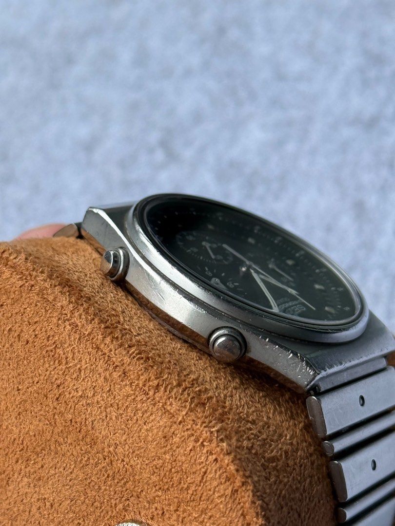 Seiko 7A28-701A Speedmaster (Category: Men's Watches) located in Manila. Submitted by watch.cp (Listing ID 1464597366, Image 3). Description: Seiko 7a28-701A “Speedmaster” 7a28-701A Sticky start/stop pusher All functions are working Unpolished case Polished crystal Will fit up to 6.5inch wrist size Shipping via Lalamove or Grab express Location: Manila.