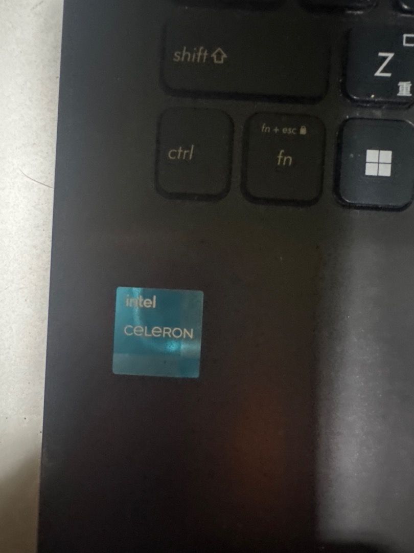 Selling laptop (Category: Laptops & Notebooks) located in Caloocan City. Submitted by tampus (Listing ID 1464600771, Image 3). Description: Negotiate .