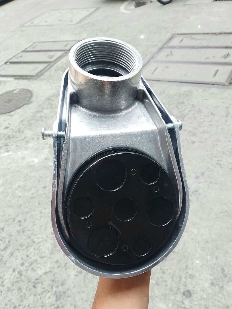 Service entrance cap Size: 2 1/2" (Category: Everything Else Others) located in Manila. Submitted by joeyroque09 (Listing ID 1464607018, Image 3). Description: Service entrance cap Size: 2 1/2".