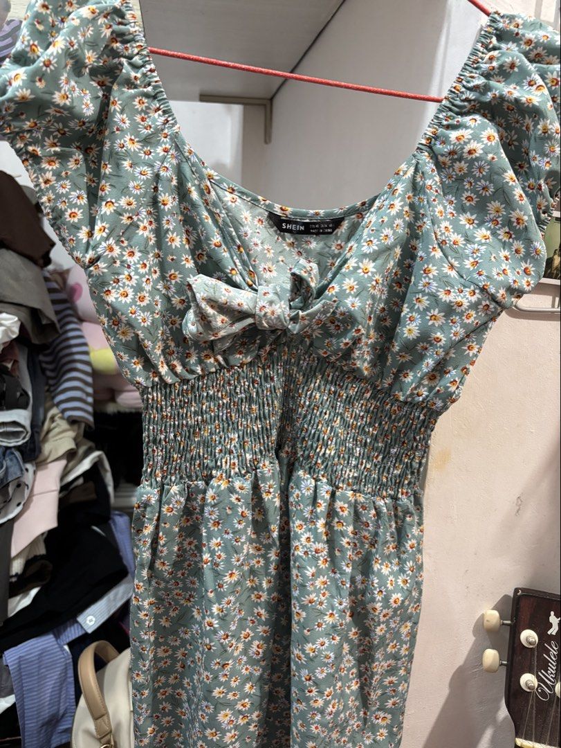 Shein off shoulder dress (Category: Dresses) located in Quezon City. Submitted by den.declutters (Listing ID 1464577972, Image 1). Description: .