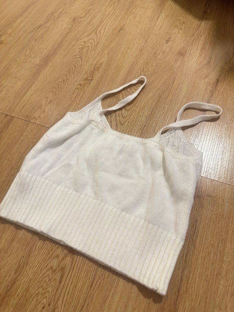 [SHEIN] white knitted top (Category: Sleeveless) located in Cainta. Submitted by m4tchyyy (Listing ID 1464657175, Image 2). Description: 🍀 mode of payment: gcash or bdo 🍀 mode of delivery: j&t express, ggx, or same day delivery within metro manila feel free to inquire! 🩷.