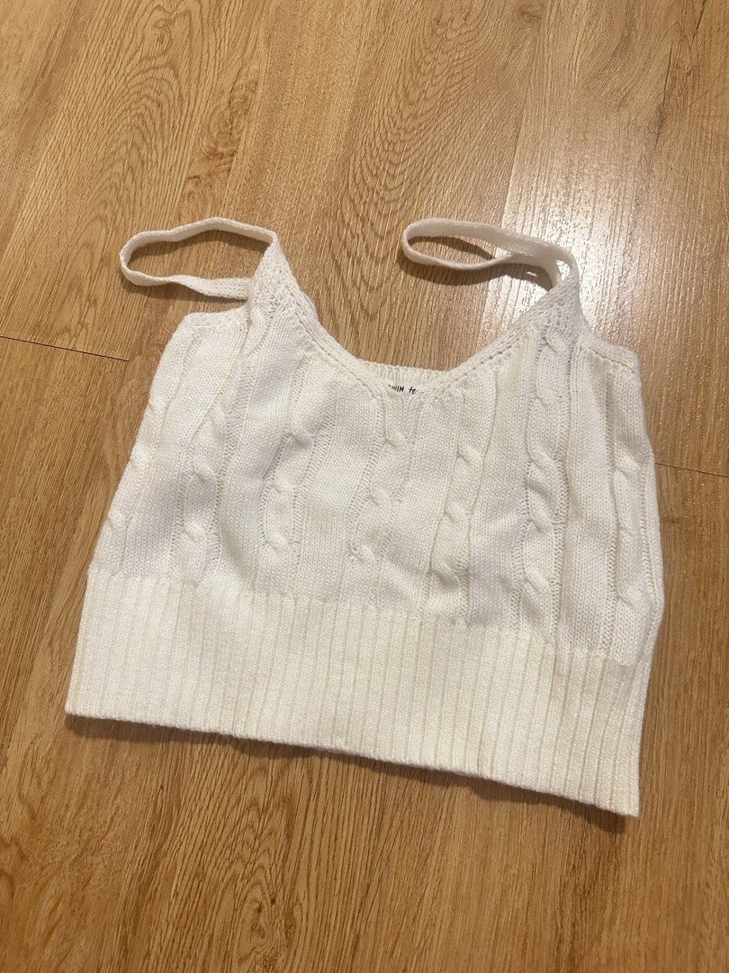 [SHEIN] white knitted top (Category: Sleeveless) located in Cainta. Submitted by m4tchyyy (Listing ID 1464657175, Image 1). Description: 🍀 mode of payment: gcash or bdo 🍀 mode of delivery: j&t express, ggx, or same day delivery within metro manila feel free to inquire! 🩷.