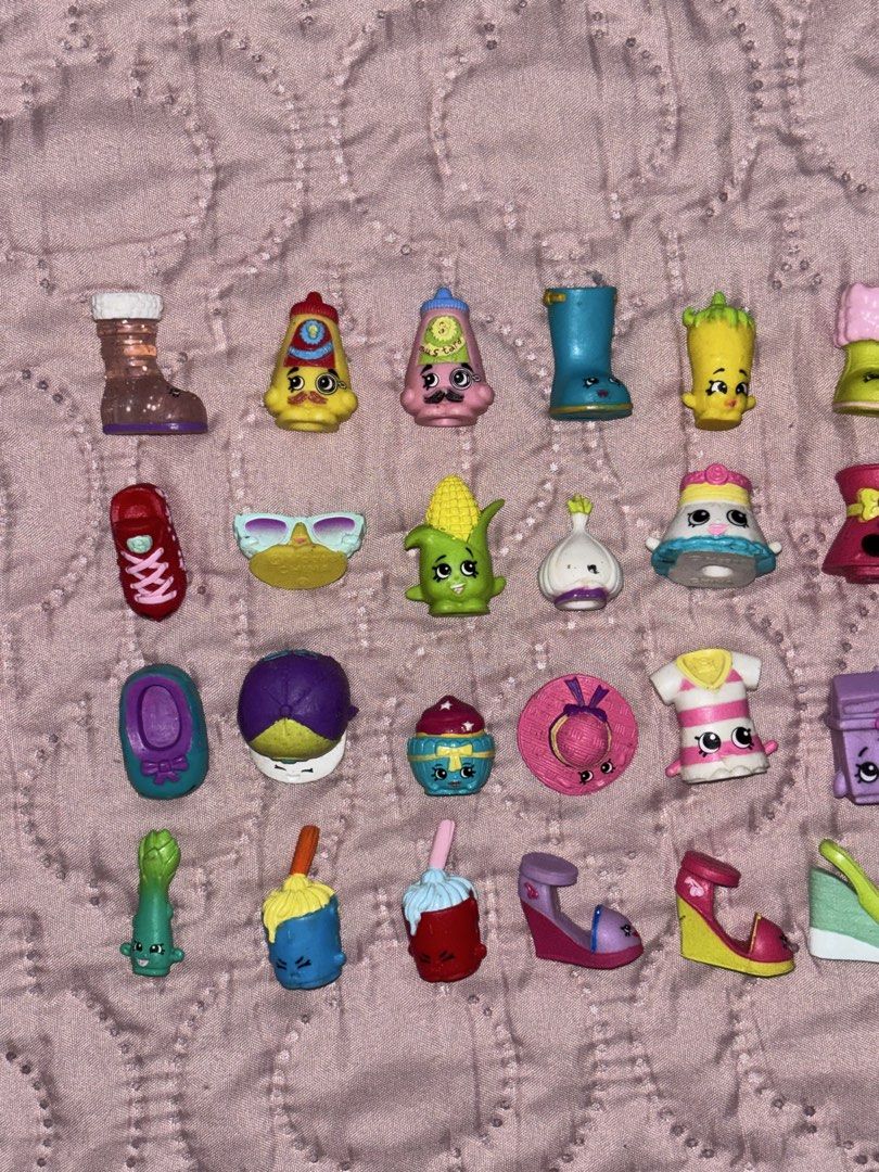 Shopkins (Category: Kids Toys) located in Manila. Submitted by shk_20 (Listing ID 1464575190, Image 2). Description: 30 each min of 5 Mop: GCASH SHIPPING : J&T.