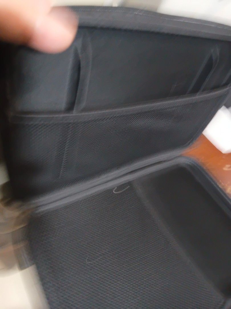 Sixpad case (no contents) (Category: Laptop Bags & Sleeves) located in Paranaque City. Submitted by 4thestate.surplusan (Listing ID 1464674982, Image 2). Description: sixpad case. empty.good condition..