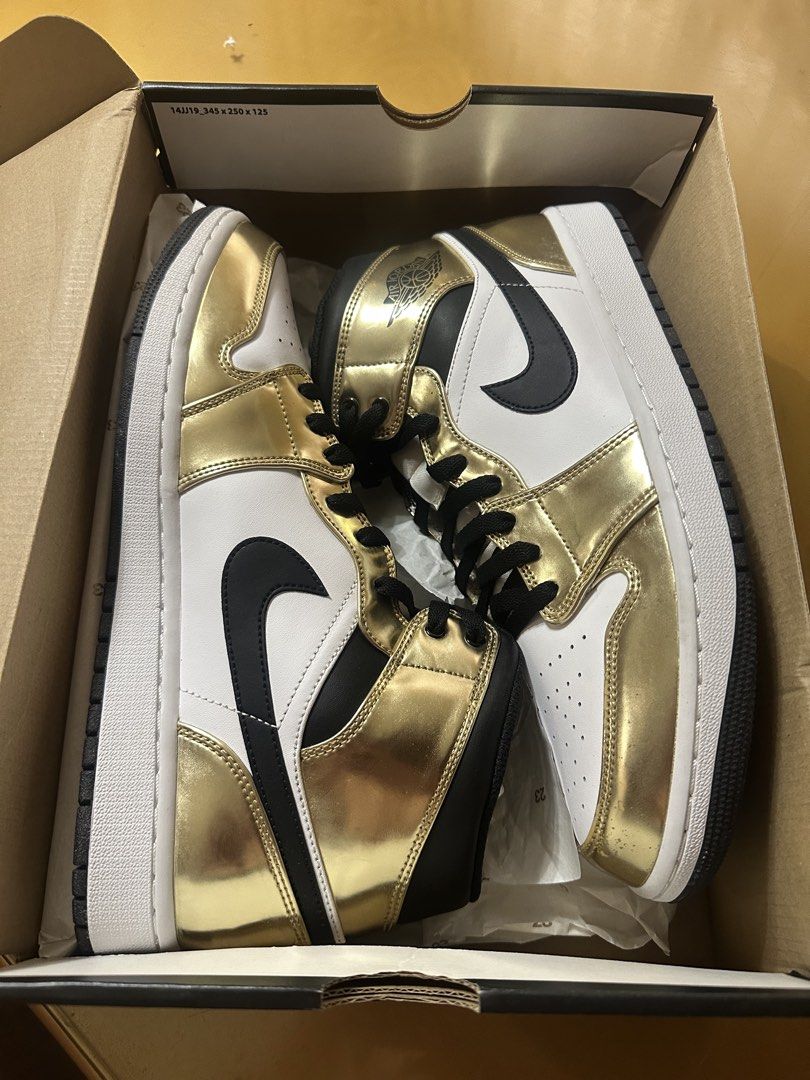 Size 12 Jordan 1 Mid Gold (Category: Sneakers) located in Bacoor. Submitted by sempenden (Listing ID 1464634477, Image 1). Description: .
