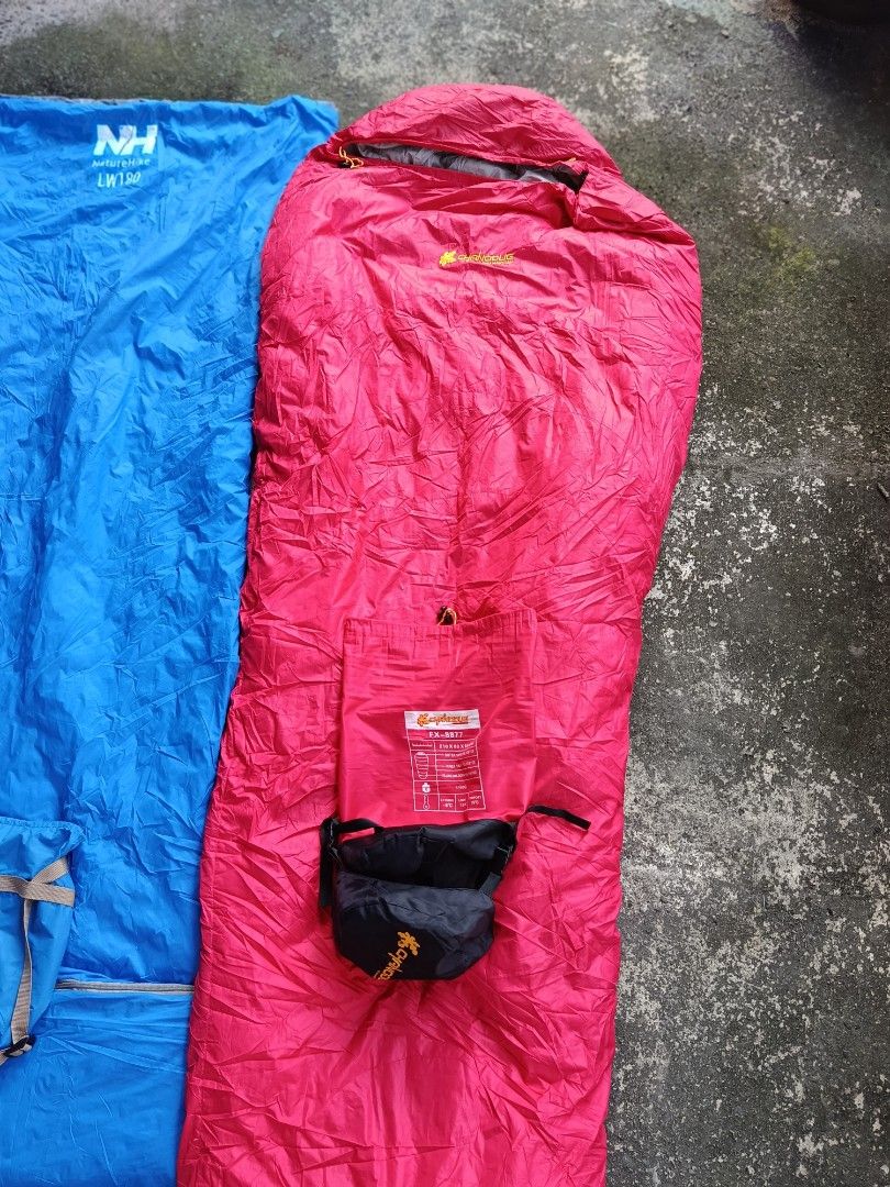 SLEEPING BAG (Category: Hiking & Camping) located in Dagupan City. Submitted by rodolfo_b (Listing ID 1464615873, Image 2). Description: NO ISSUES.