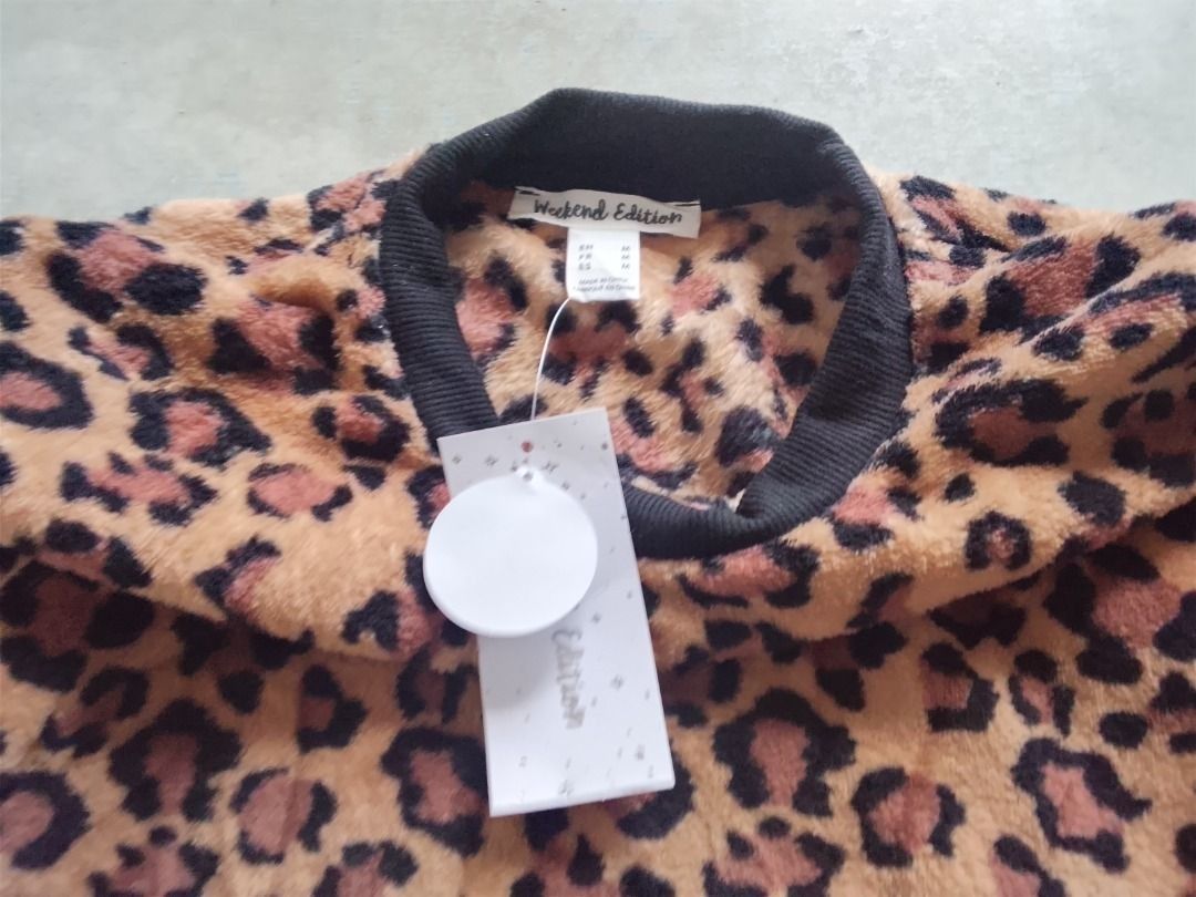 Sleepwear US BNEWTAG (Category: Undergarments & Loungewear) located in Los Banos. Submitted by mania-62906 (Listing ID 1464591785, Image 3). Description: BNewtag US Medium. Animal print.