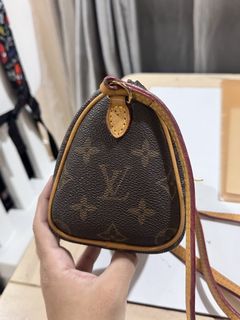 (Category: ) located in . Submitted by _farahin96zulkiflee (Listing ID 1464680880, Image 1). Description: .