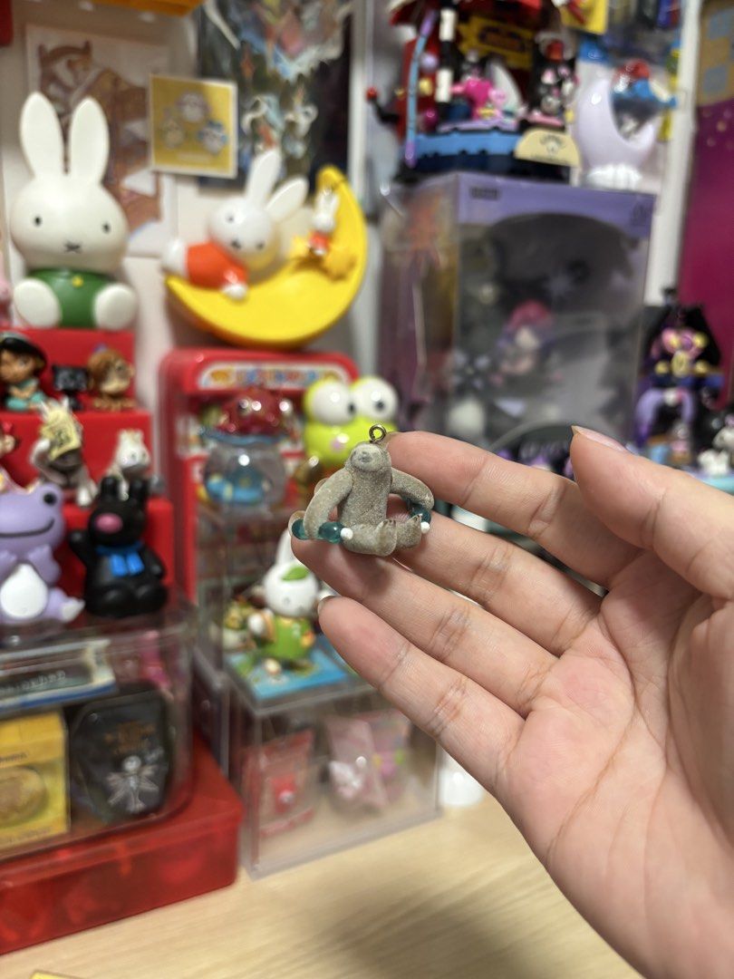 Sloth Charm (Category: Other Merchandise) located in Caloocan City. Submitted by meowietrinkets (Listing ID 1464752862, Image 1). Description: needs cleaning will include a ballchain.