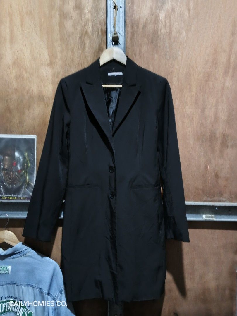 Smart Set Women Coat Size 9 (Category: Coats, Jackets and Outerwear) located in Manila. Submitted by dailyhomiescollection (Listing ID 1464722311, Image 2). Description: No Issue.