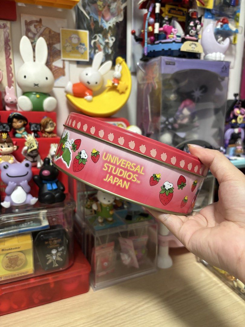 Snoopy Strawberry Tin Can (Category: Other Merchandise) located in Caloocan City. Submitted by meowietrinkets (Listing ID 1464737038, Image 2). Description: check details as is.