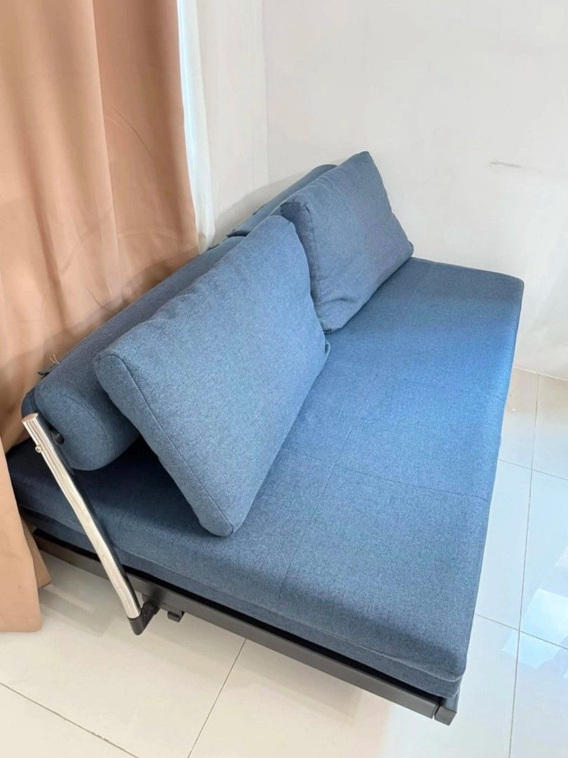 Sofa Bed (Category: Sofas) located in Taguig. Submitted by apzdeclutter (Listing ID 1464739084, Image 1). Description: Message me if interested. 📩.