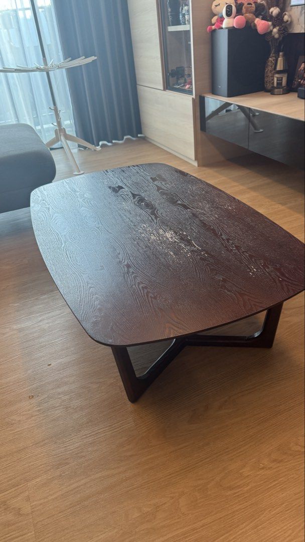 Solid wood coffee table (Category: Tables & Sets) located in Bayan Lepas. Submitted by irenecheanyee640483 (Listing ID 1464677649, Image 2). Description: Solid wood coffee table. 120cm x 70cm c 33cm( height) . Good quality, stable and well used. Some scratches on surface. FREE coffee table cloth cover ( 2 set ) . Original price RM600 , selling price RM 300 Available at Penang Island, Bayan Lepas. Item is heavy, self arrangement on delivery/ pick 