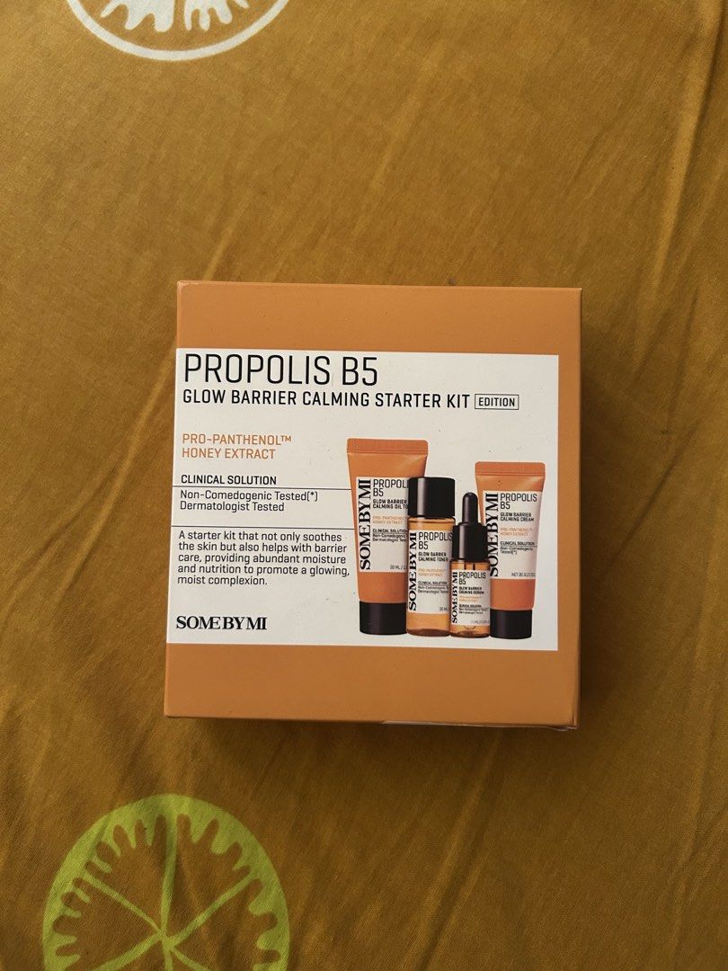 SOME BY MI Propolis B5 Glow Barrier Calming Starter Kit (Category: Face Care) located in Quezon City. Submitted by mica2830 (Listing ID 1464639430, Image 3). Description: - Achieve a radiant, glowing complexion. - Soothes and calms irritated skin. - Provides essential moisture for a healthy skin barrier. - Set includes: Propolis B5 Glow Barrier Calming Serum, Toner, and Cream. - Dermatologist tested. - Non-comedogenic (won't clog pores)..