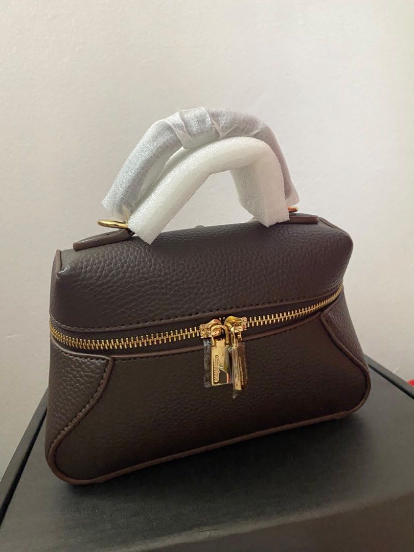 Sometimes Handbag (Category: Cross-body Bags) located in Melaka Tengah. Submitted by tulipbunga (Listing ID 1464703003, Image 1). Description: Never worn New new new RM150 exc postage COD Setapak Central.