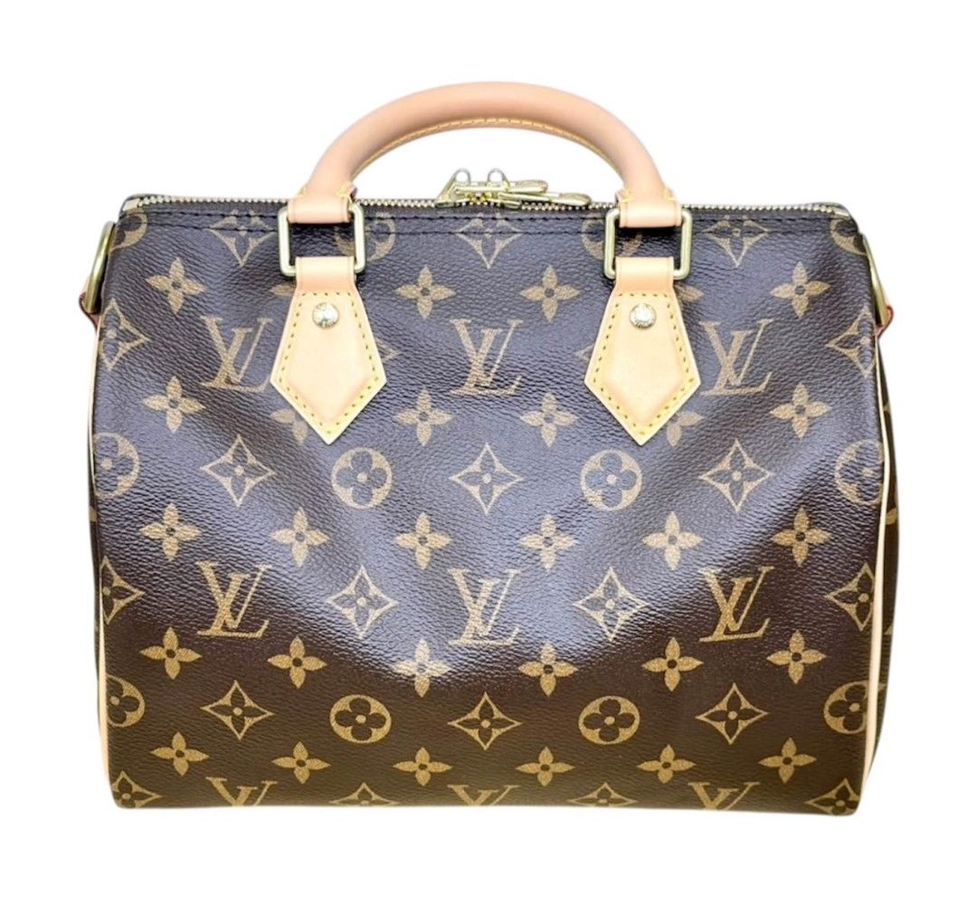 Speedy 25 bando (Category: Luxury Bags & Wallets) located in Quezon. Submitted by symielux (Listing ID 1464739959, Image 1). Description: Preloved open for trade in 25 cm size monogram with dust bag.
