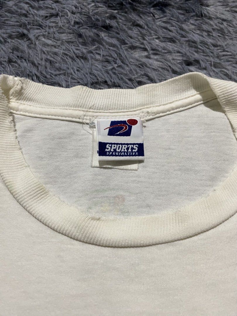 Sports Specialties Boston Celtics tee (Category: Tshirts & Polo Shirts ) located in Manila. Submitted by zrothrift (Listing ID 1464633063, Image 3). Description: Sports Specialties Boston Celtics tee Measurements: Width: 23 Inches Length: 30 Inches neck tatterings, pinholes, stains, graphic fadings ₱380.