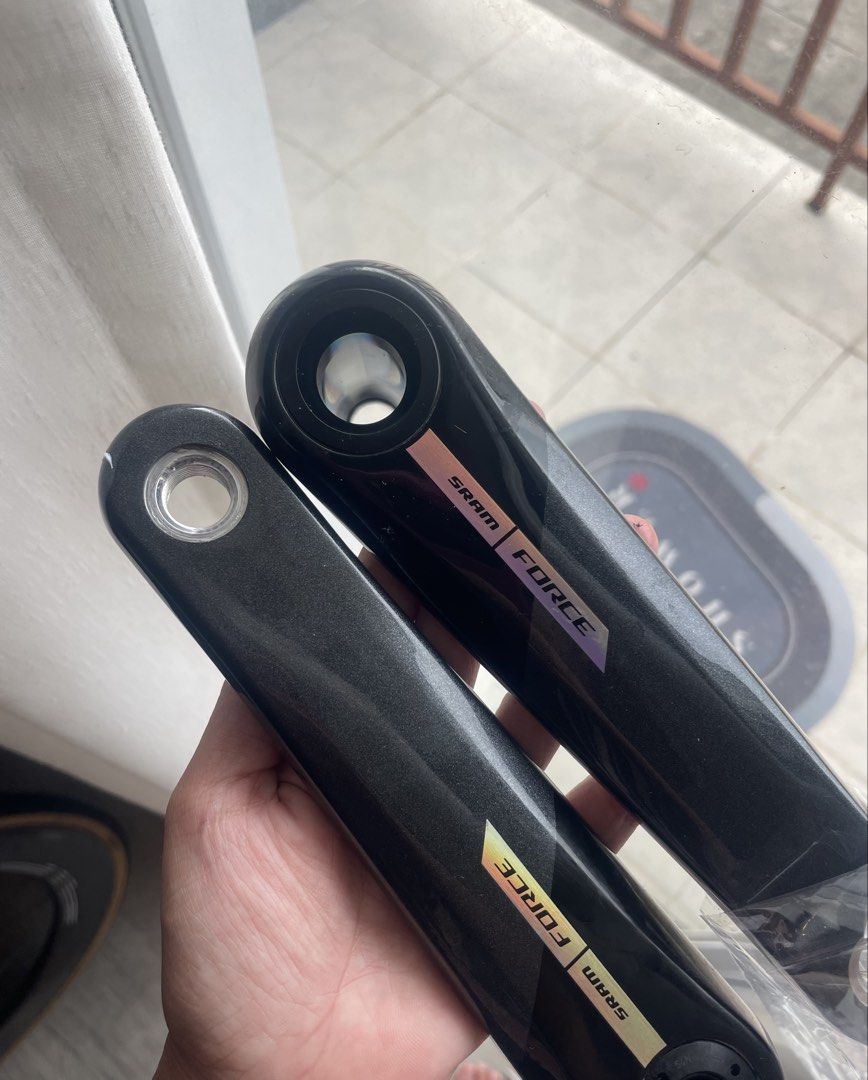SRAM Force Crank Arm 165mm Brand New (Category: Bicycles) located in Calamba. Submitted by athlete_decluttering (Listing ID 1464602227, Image 1). Description: Never been used (Brand New) It came with my brand new bike RFS: I had to switch to a shorter crank arm 100% in very good condition Negotiable .