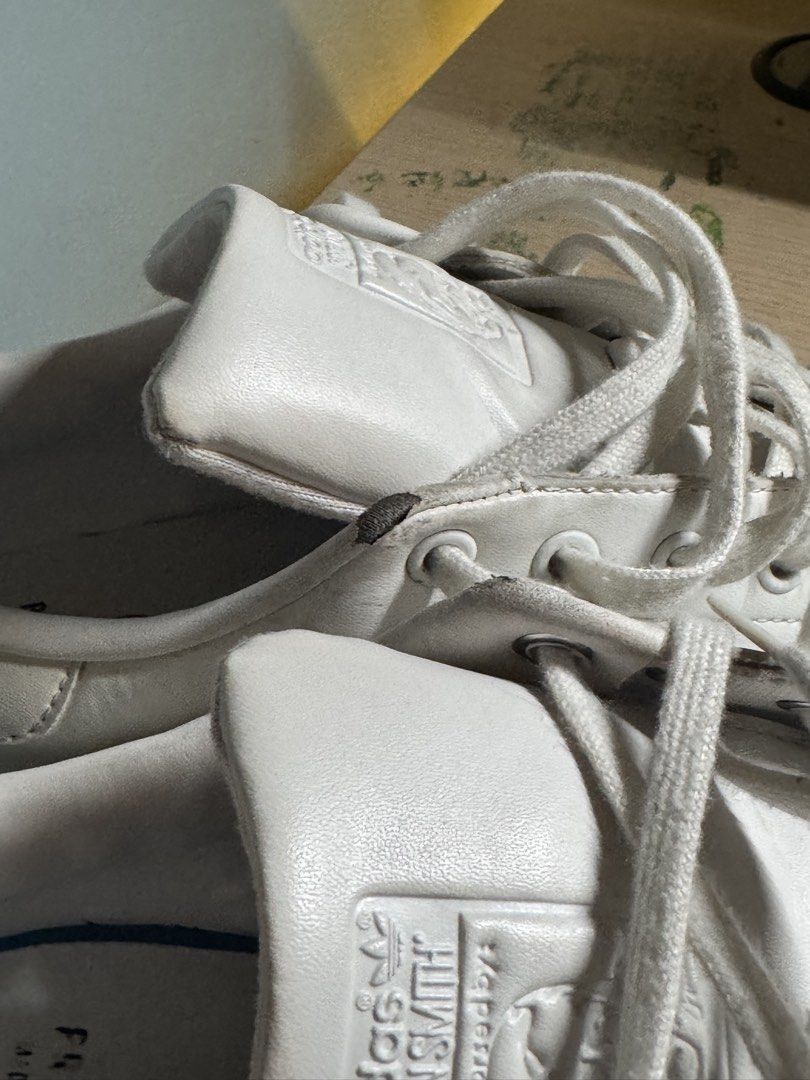stan smiths white (Category: Sneakers) located in Quezon City. Submitted by yonasthingz (Listing ID 1464609088, Image 2). Description: stan smiths white, authentic - P1600 - almost good as new, has one issue (check pics) - rfs: not in use anymore loc: qc, new manila mop: gcash, bank transfer mod: jnt or sdd (sf/dc to be shouldered by buyer) .