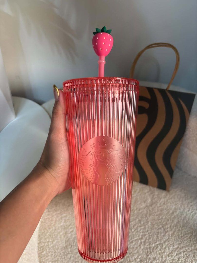 Starbucks Strawberry Cold Cup 24oz 🥤 (Category: Water Bottles & Tumblers) located in Guinobatan. Submitted by jadieee_young22 (Listing ID 1464586467, Image 3). Description: Starbucks strawberry cold cup 24oz🥤 - actual photo super pretty ng color! - what you see is what you get - shipping nationwide | no rush shipping.