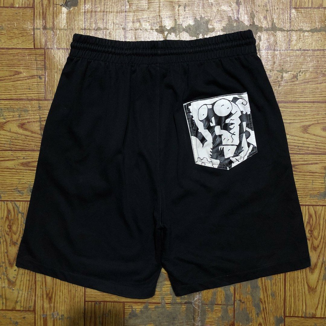 Starter x Hellboy Sweatshort (Category: Shorts) located in Dasmarinas. Submitted by cornyxmessy (Listing ID 1464589932, Image 2). Description: waist - 30 to 36 length - 20.5.