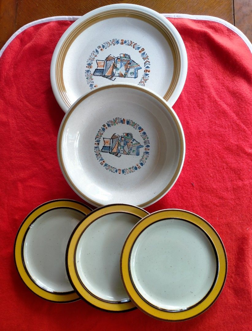 Stoneware Plate Set - 5 Pieces (Category: Dinnerware & Cutlery) located in Manila. Submitted by margeventa (Listing ID 1464616002, Image 2). Description: - Set of 5 beautiful stoneware plates - Features a decorative center and elegant gold rim - Includes: 1 large plate (10.6 inches), 1 deep bowl (9 inches), and 3 smaller plates (7 inches) - Perfect for serving meals or as a decorative set - Selling all 5 pieces for 500 -buyer shoulders sf Locatio
