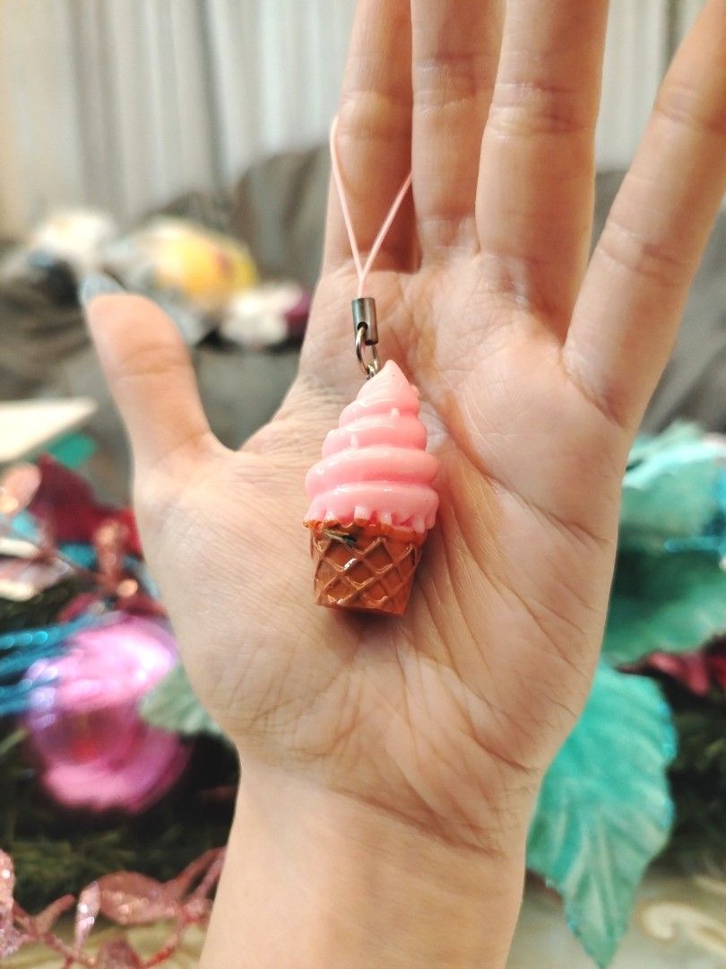 Strawberry Ice Cream Cone Keychain Charm (Category: Character Goods) located in San Fernando. Submitted by jpmarketplace2023 (Listing ID 1464651840, Image 2). Description: 💚 All items are authentic from Japan. 💛 MOP: GCash (❌️ GCash Protect) 🩵 MOD: LBC only (❌️ S. Checkout, COD, COP) 💙 Meet-up: Vista Mall, San Fernando, Pampanga 💜 All items are on-hand. 🧡 First to pay gets the item first. ❤️ Breakable items are packed with care and caution.