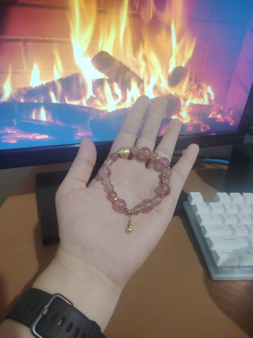 PAUBOS SALE: Strawberry Quartz Bracelet (Category: Bracelets) located in Caloocan City. Submitted by cherishedfinds (Listing ID 1464578222, Image 2). Description: - All bracelet is made of natural stone. - PAUBOS SALE, BARGAIN PRICE ALREADY - Previously @330, Now at ₱250 😍 - Note: Some beads may have slight imperfections in shape, roundness, or surface details. These are normal characteristics. - Spend 500, get a freebie 🎁 You may add items fro