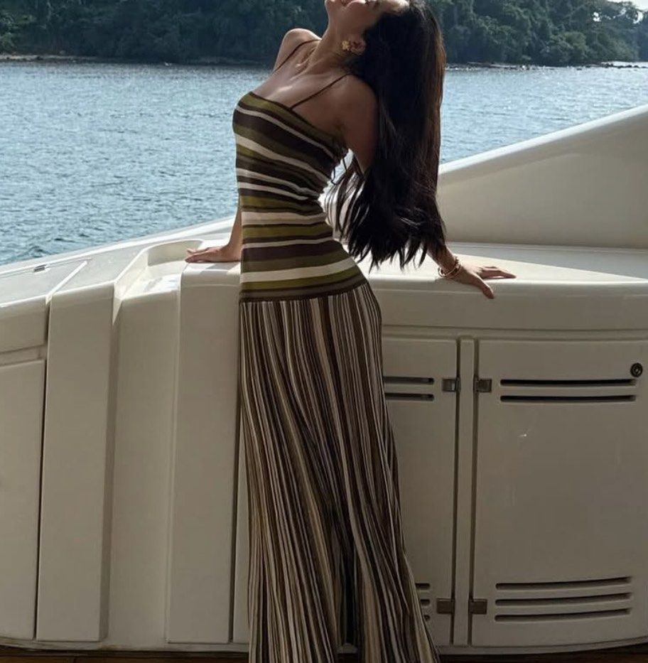 Striped Knit Dress (Category: Dresses) located in Makati City. Submitted by wearpy (Listing ID 1464628018, Image 1). Description: - rfs: decluttering - super cute and perfect dag dress - can fold the top and turn it into a skirt - S - M (can be stretched .