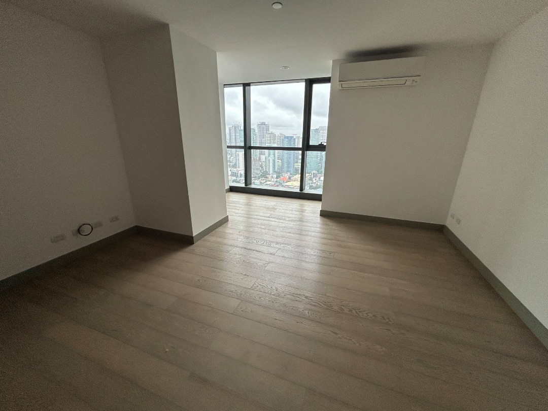 (Category: ) located in . Submitted by zachpe.toprealty (Listing ID 1464590096, Image 1). Description: .