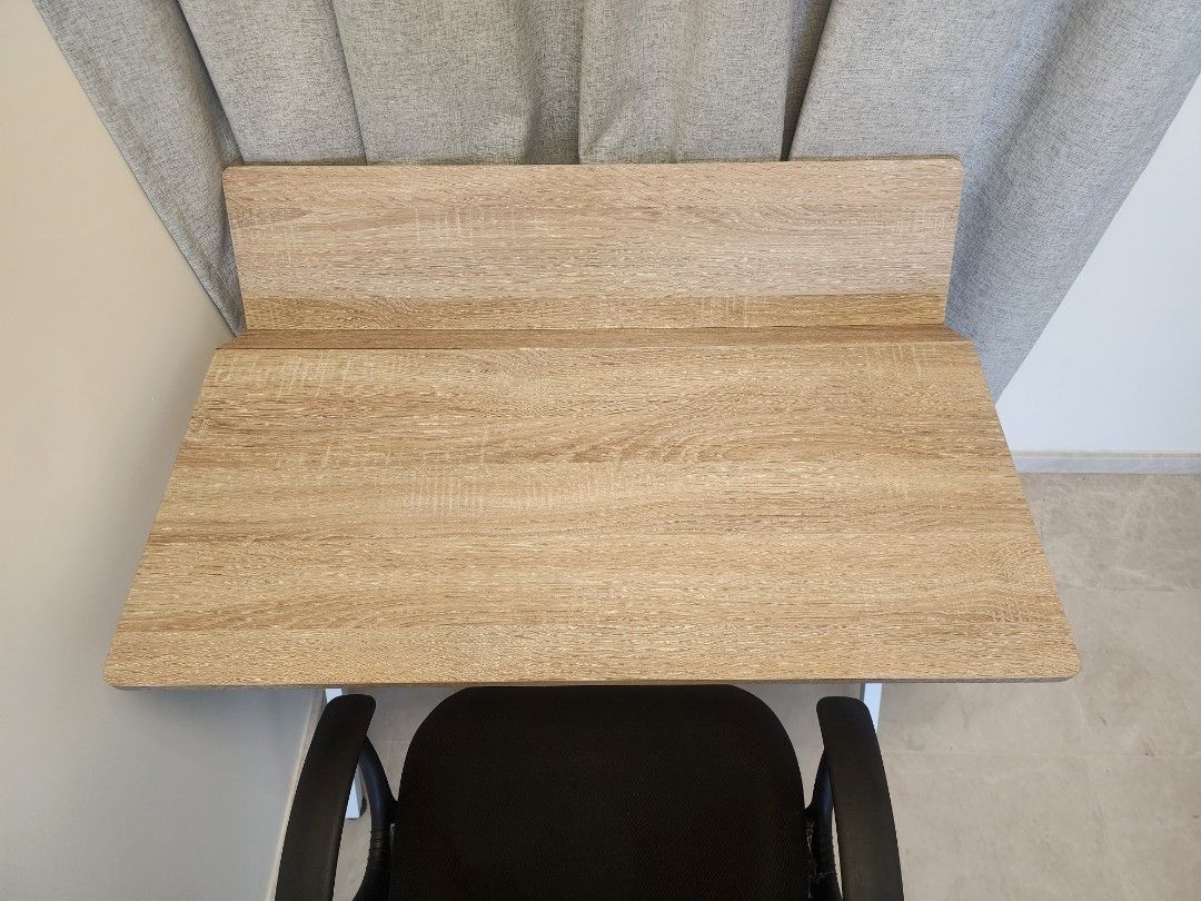 Study table (Category: Tables & Sets) located in Singapore. Submitted by mdd23 (Listing ID 1464646566, Image 2). Description: almost like new seldom use length 90cm depth 62cm height 85cm.