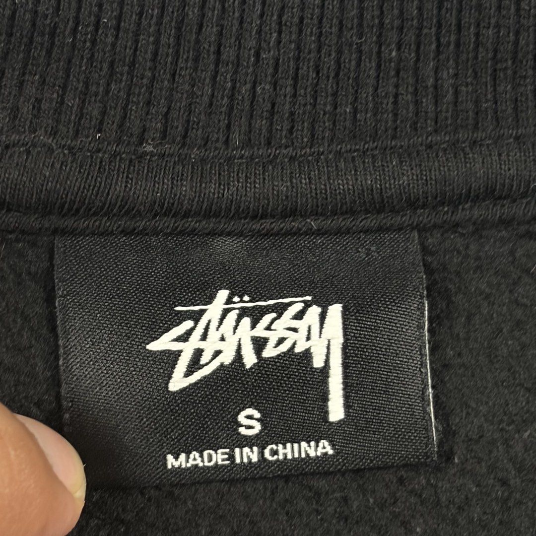 Stussy Service Sweatshirt (Category: Hoodies) located in Manila. Submitted by yourtherapist_ (Listing ID 1464706570, Image 2). Description: Stussy Service Sweatshirt Size: S Condition: Excellent Material: 80% Cotton Made in: China Measurements Width: 20 Length: 27 Shoulder: 17 Sleeve: 25 1,500.
