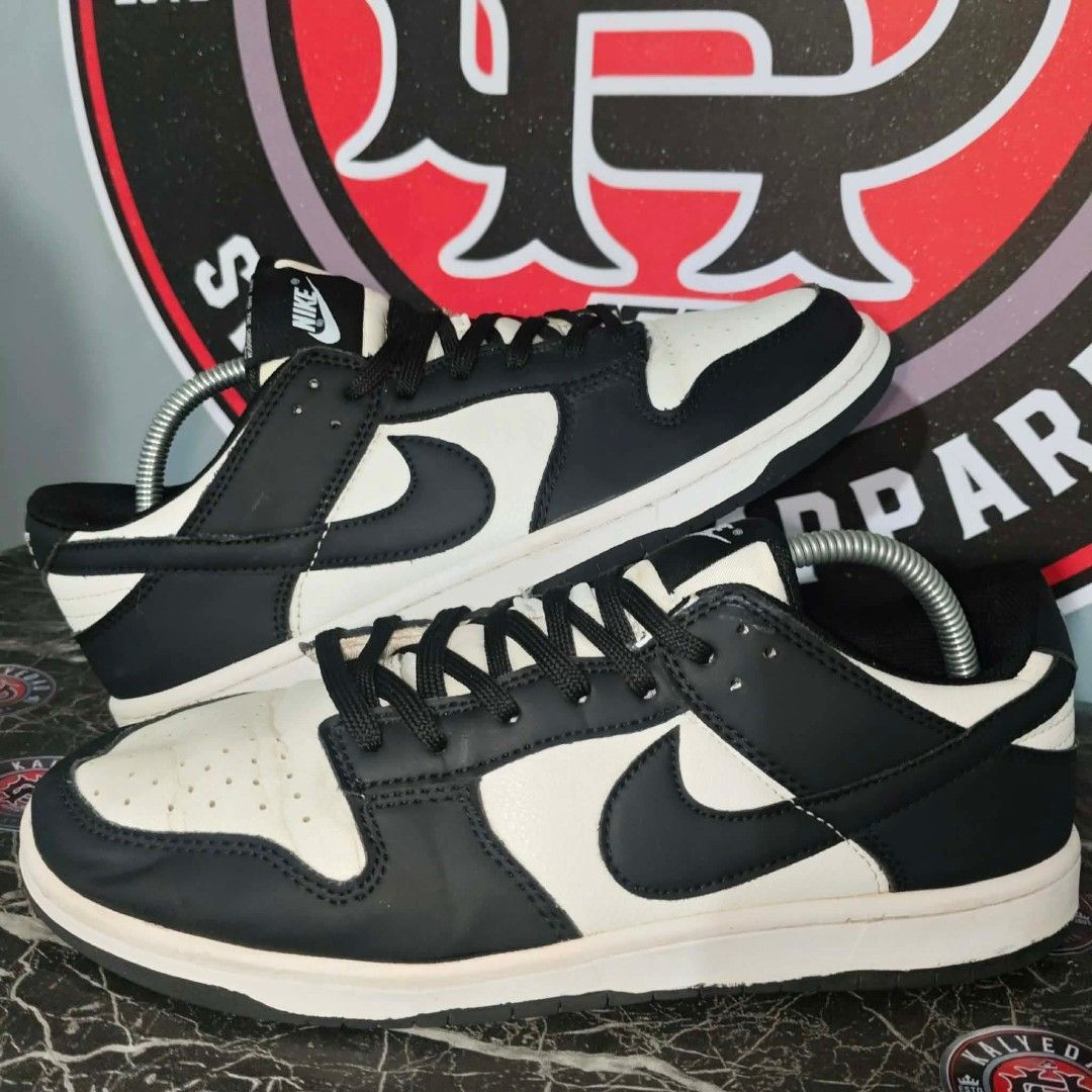 Su Dunk Loe Panda (Category: Sneakers) located in Quezon City. Submitted by kalyedadshoesandapparel (Listing ID 1464731976, Image 2). Description: .
