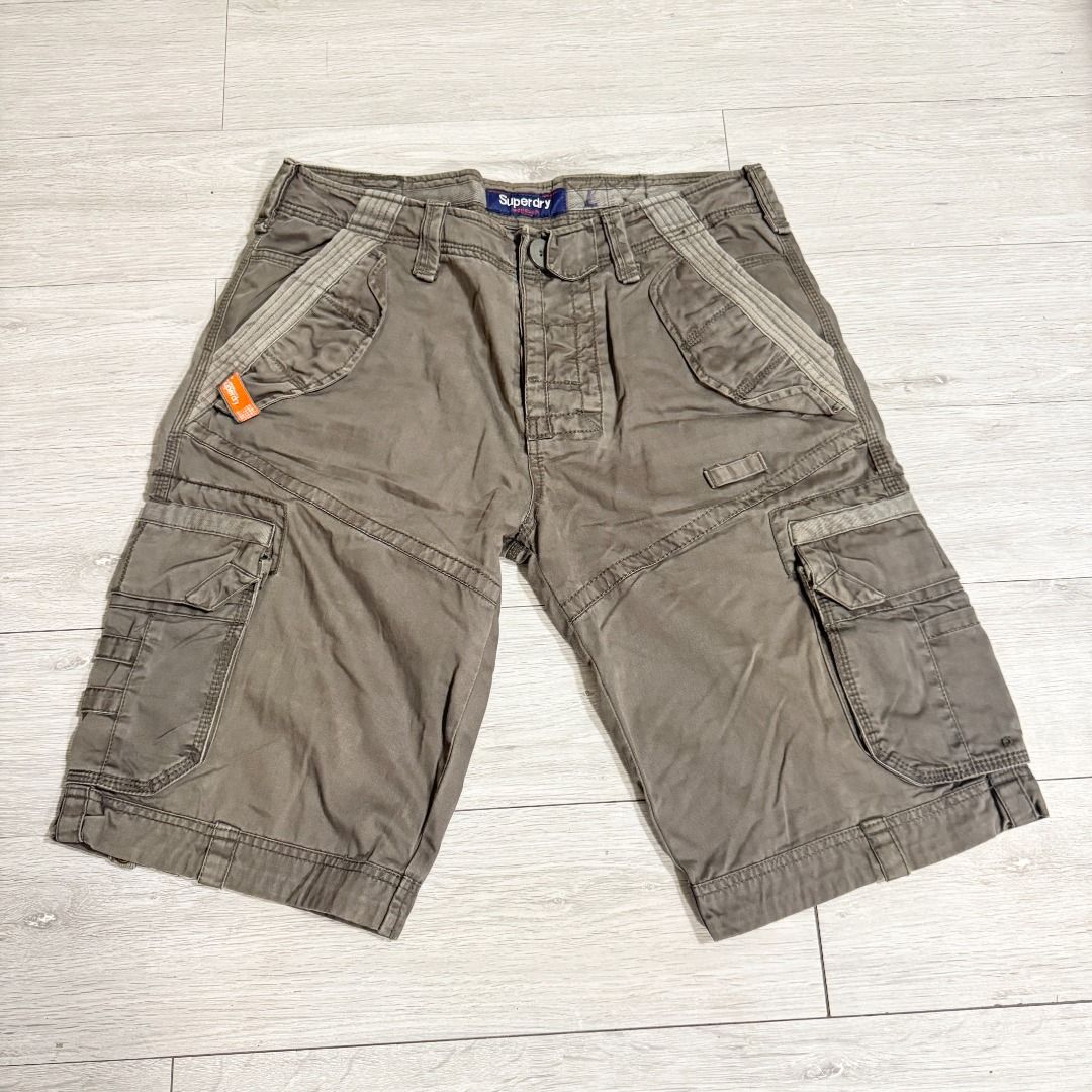 Superdry Cargo Shorts (Category: Shorts) located in Manila. Submitted by destashedmnl (Listing ID 1464615447, Image 1). Description: 💫 FREE SHIPPING WITHIN METRO MANILA 💫 (₱500 & up worth of purchase via J&T) ✨ Size: M-L ✨ Measurement: W- 32-34" L- 23" 🩶 Message me for more info/photos. 😊 🩶 MOP: BDO/BPI/GCASH/GOTYME 🩶 MOD: -Lalamove (Same Day Delivery: Metro Manila and nearby provinces) -J&T ; starts at ₱50 sf (Metro Manila/Provincial) 📝 N