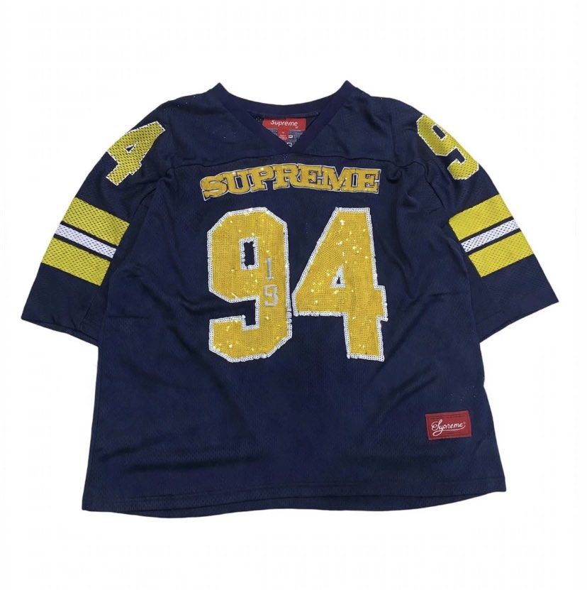 SUPREME JERSEY (Category: Luxury Apparel) located in Antipolo. Submitted by hollagarments (Listing ID 1464668726, Image 1). Description: SIZE: FREESIZE.