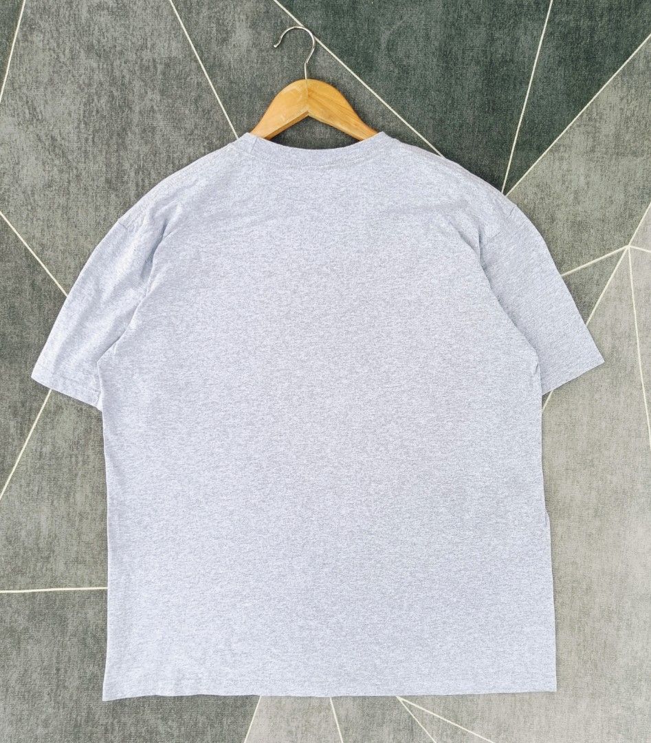 Supreme Shirt (Authentic) (Category: Formal Shirts) located in Cebu City. Submitted by renzecamingay (Listing ID 1464585577, Image 2). Description: Supreme Good as New Medium on Tag Width 22.5 Length 27 1200 Plus ship Only Thank you and GOD bless ☺️.