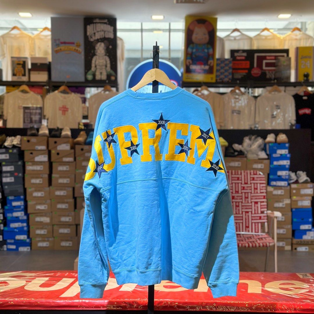 Supreme Star Crewneck (Category: Coats, Jackets and Outerwear) located in Quezon City. Submitted by inside_plug (Listing ID 1464642703, Image 1). Description: For Sale Supreme Star Crewneck XL Brandnew Dm us to purchase.
