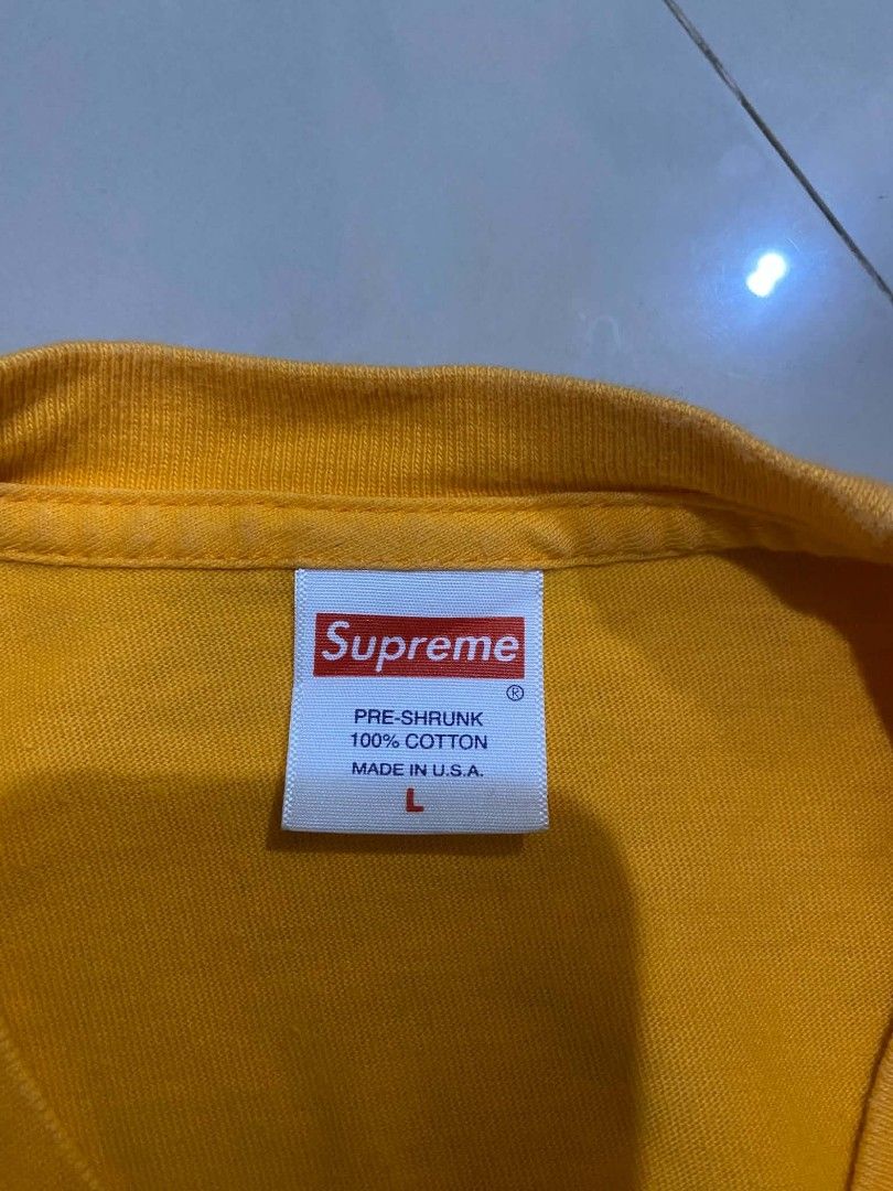 Supreme T shirt (Authentic/legit) (Category: Coats, Jackets and Outerwear) located in Nagcarlan. Submitted by livehorse.542a4e (Listing ID 1464657374, Image 3). Description: excellent condition cr:9.5/10 Dimes:30X21.5.