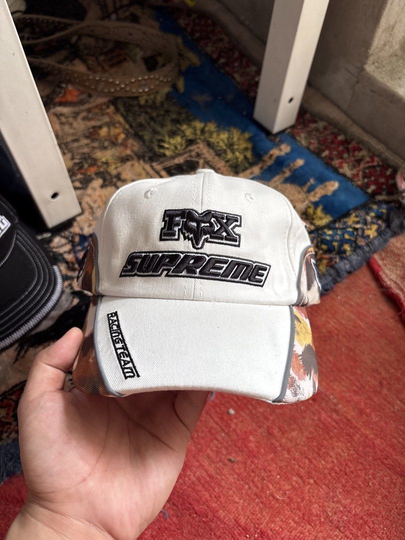 Supreme x Fox Racing Cap (Category: Caps & Hats) located in Pasay City. Submitted by namastenamstenamaste (Listing ID 1464588827, Image 1). Description: 6 Panels Supreme x Fox Racing Reflective lines Bnew with tag +sf.