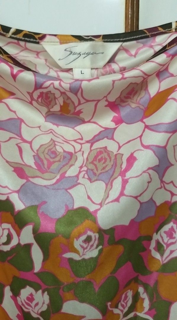 SUZUYA Printed Skirt (M) (Category: Skirts) located in Dumaguete. Submitted by chicbutterfly (Listing ID 1464580749, Image 2). Description: SUZUYA Printed Skirt in excellent condition Large on tag fits Medium frame knee length side zipper closure 100% Polyester Payment: GCASH or BPI Shipping: JnT Express Thank You & Happy Shopping!😊.