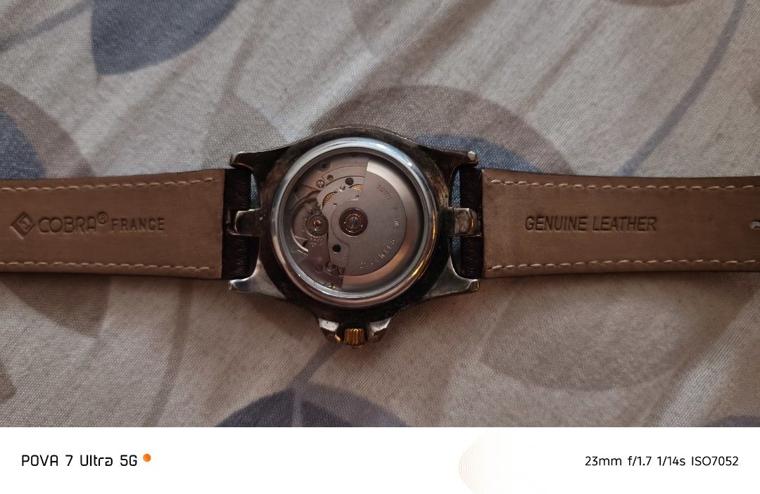 Swiss Military Automatic Rare Vintage (Category: Luxury Watches) located in Quezon City. Submitted by junseller18 (Listing ID 1464427668, Image 2). Description: - Rare vintage Swiss Military automatic watch 90s design. unisex -Luminous, rotating bezel. - Classic champagne dial - Brown leather strap (cobra france) - Unisex design Note: given that it is a vintage timepieces, i dont suggest na basain or ipang swimming ang relo kahit na water resista